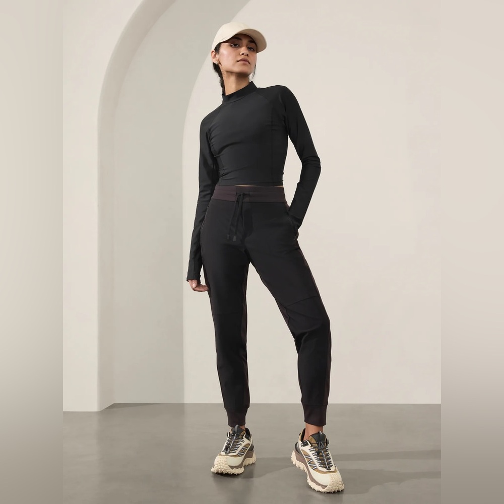 Athleta Headlands Hybrid Trek Jogger